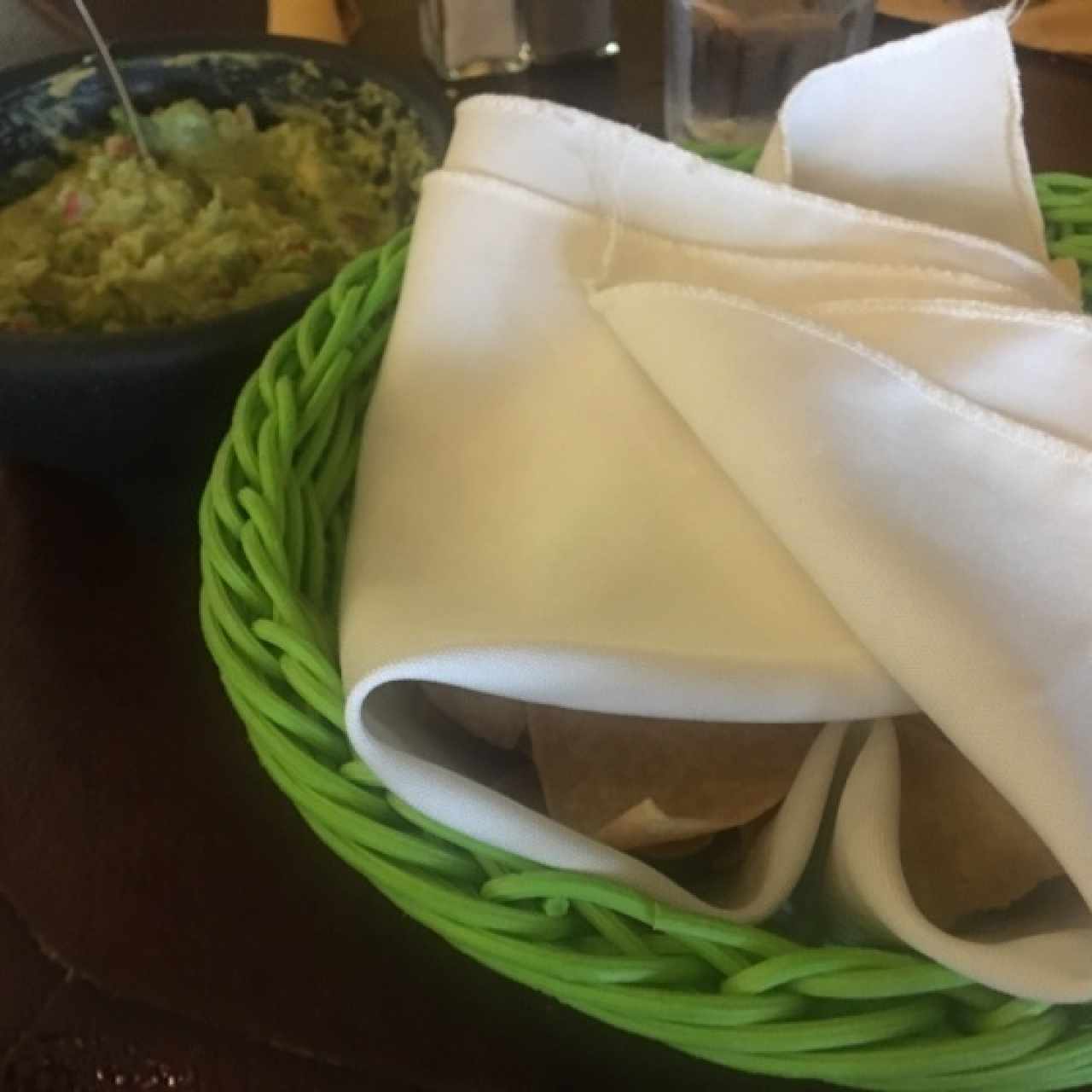 Guacamole acompañado con Nachos