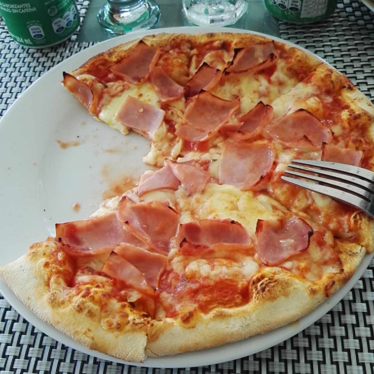 pizza con jamón, divina