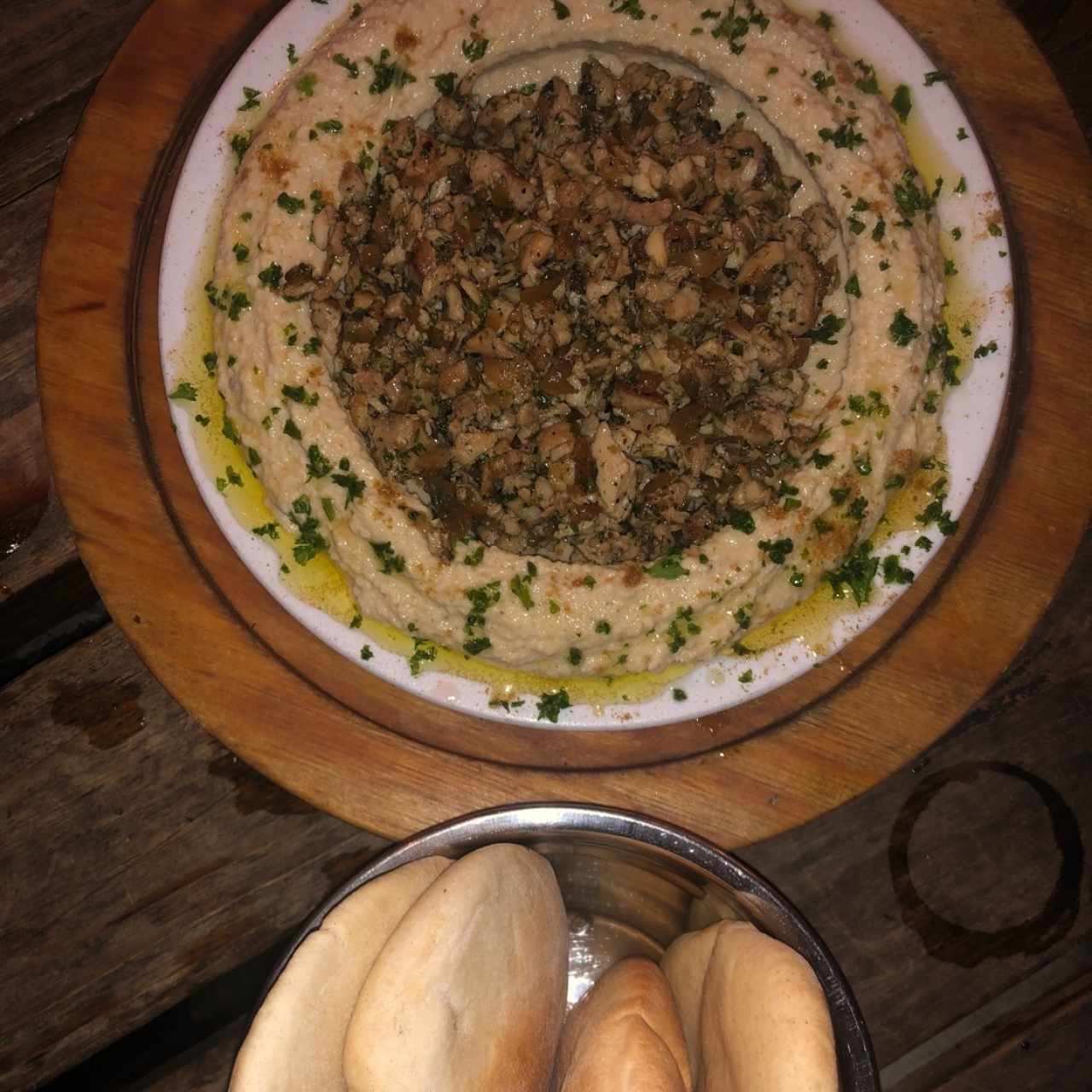 HUMMUSMANIA - Hummus Falafel