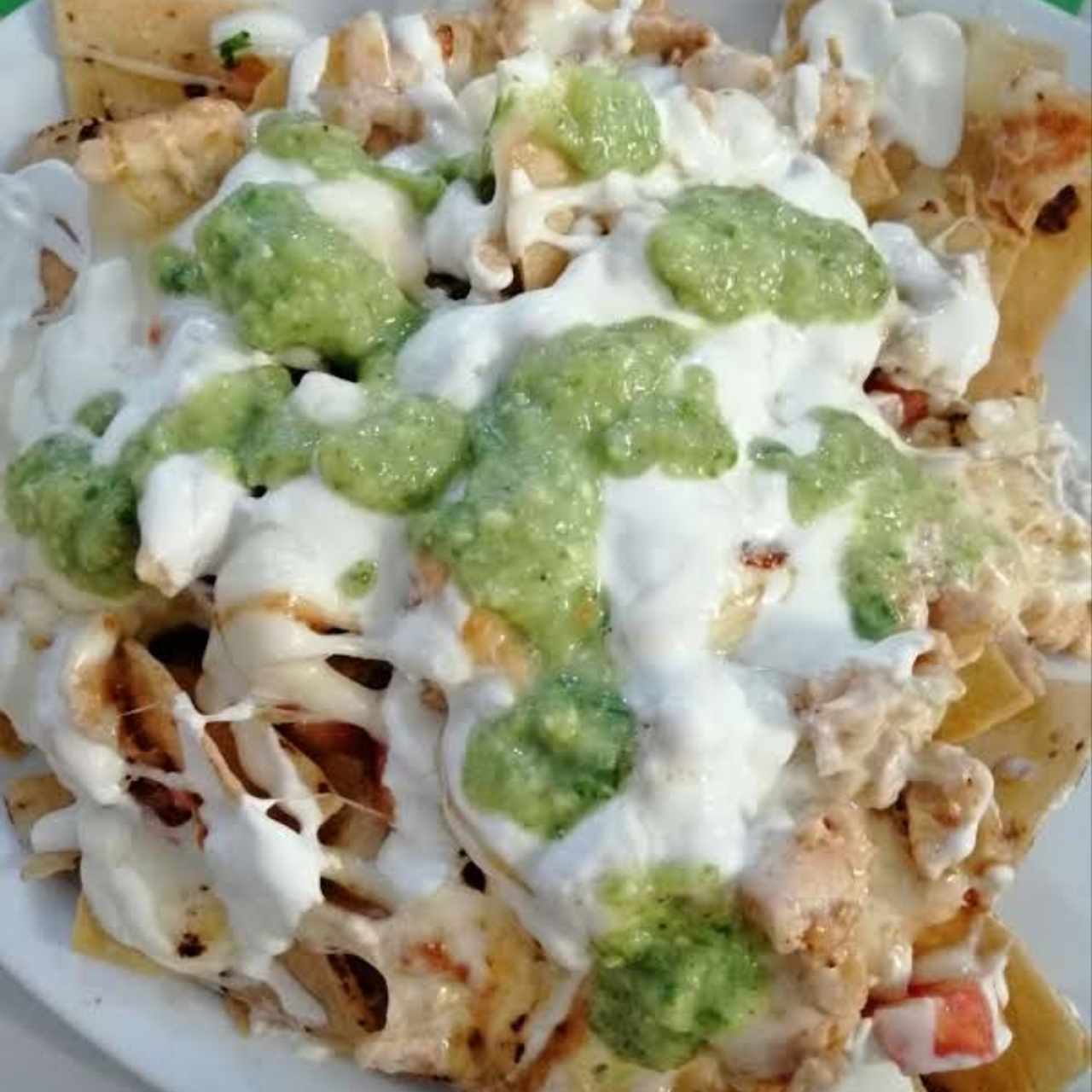 nachos con sala verde