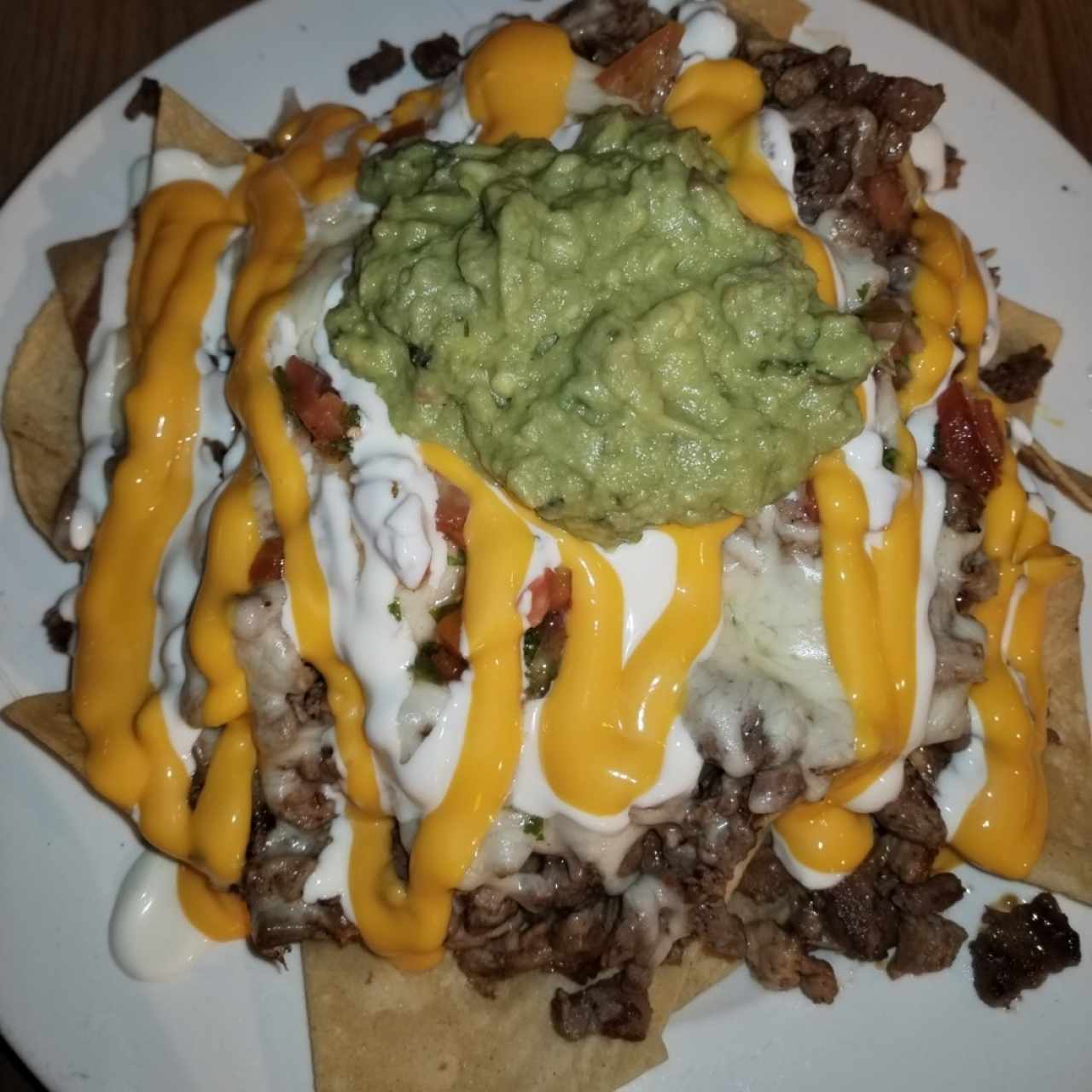 Nachos con carne y chuleta