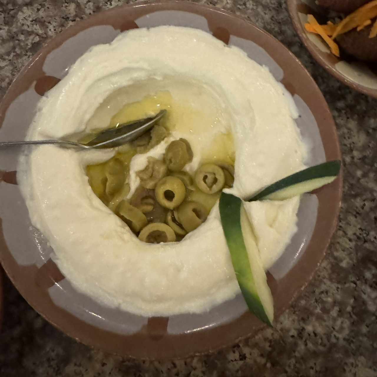 Entradas Libanesas - Labneh con ajó