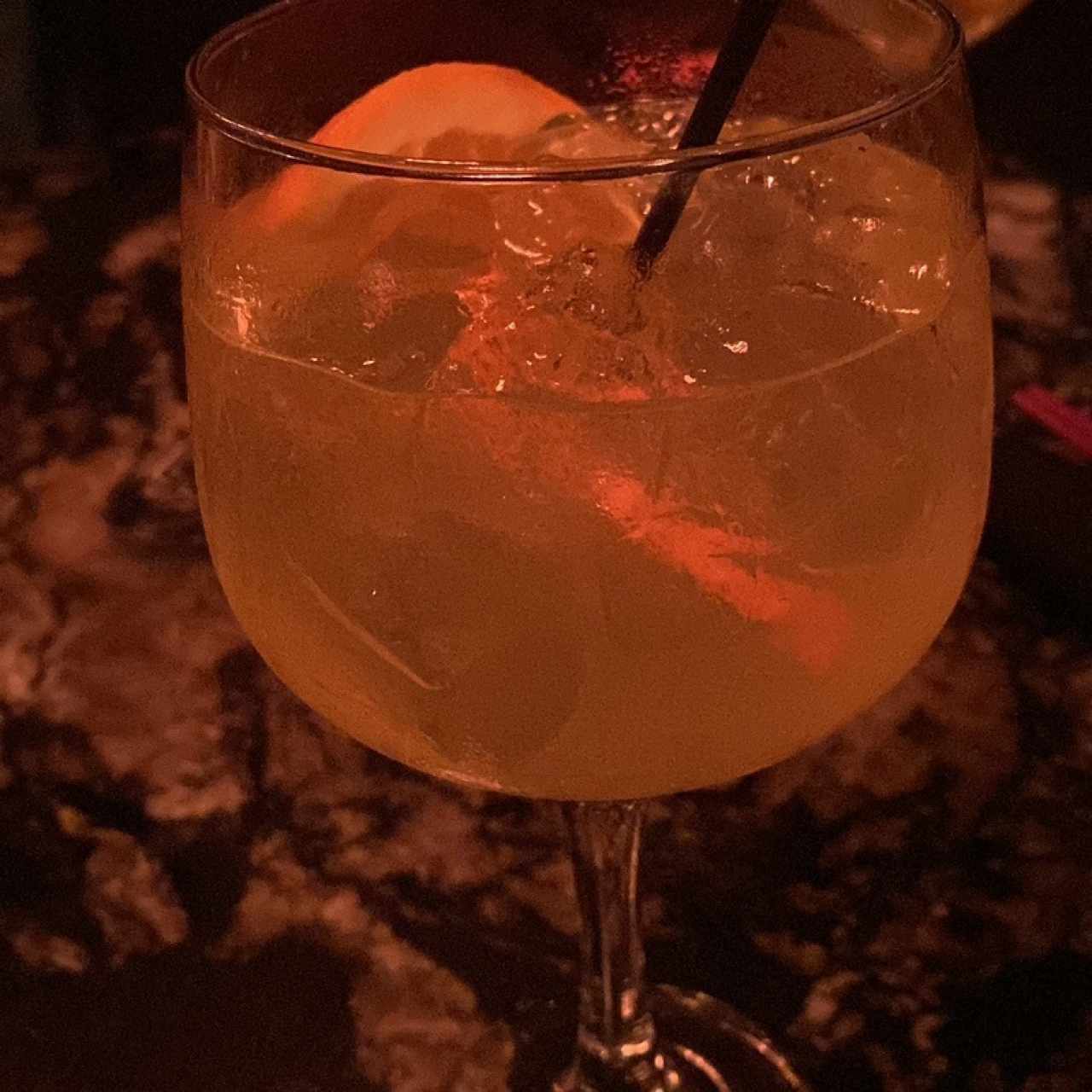 Gin tonic de naranja