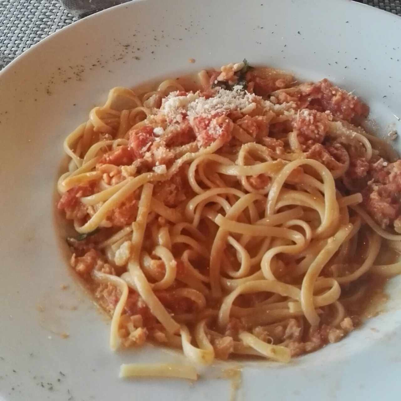 Linguini con Salmón Ahumado