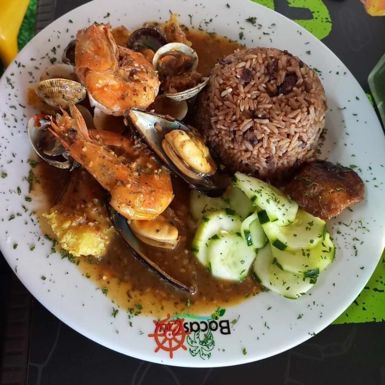 langostinos con mejillones y almejas 