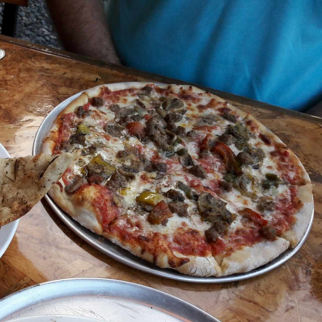 pizza Goyo's especial