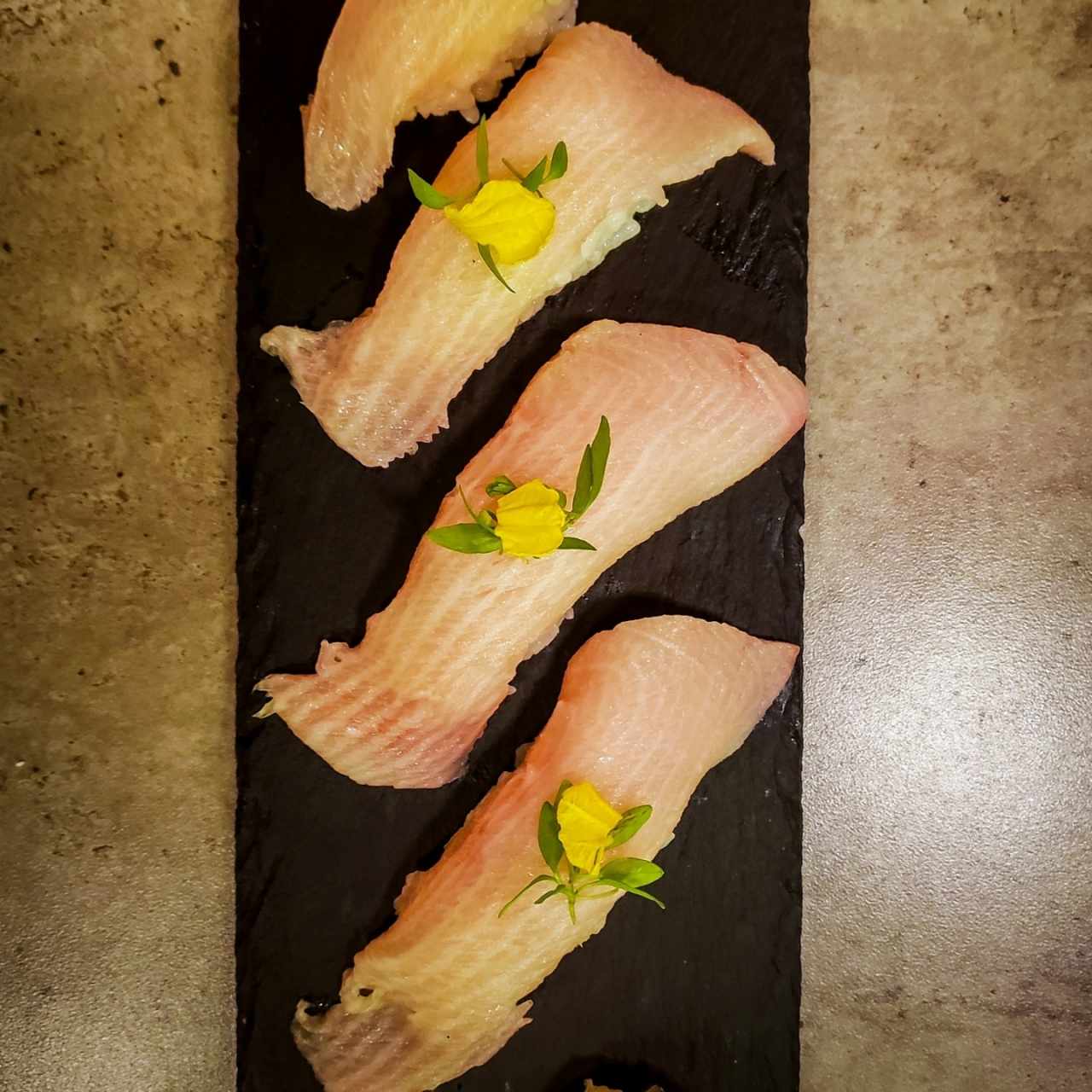 sushi Hamachi