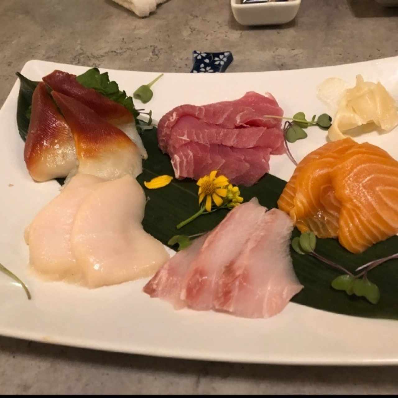 sashimi combinación