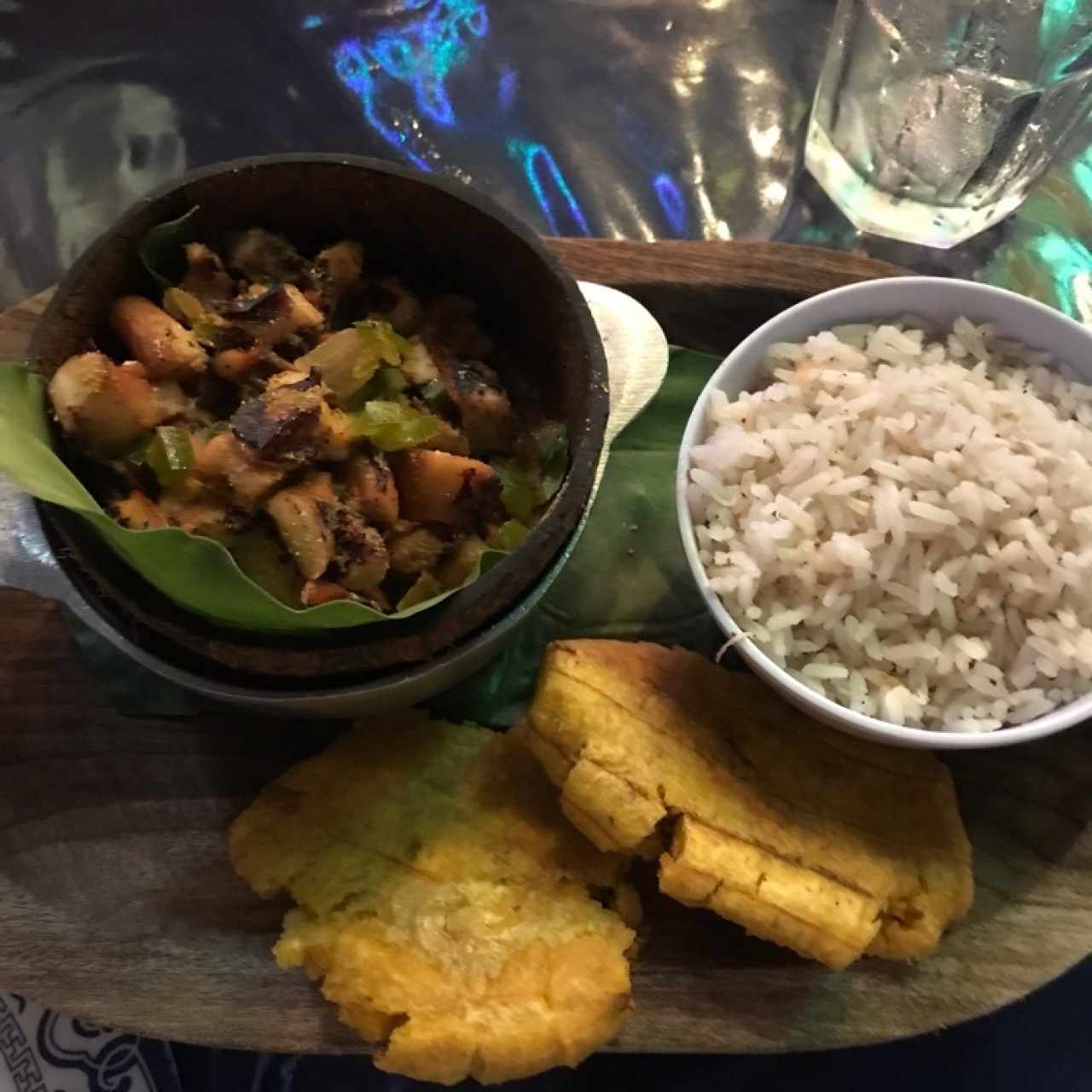 pulpo y arroz con coco