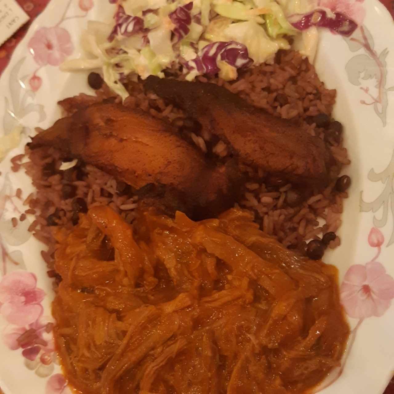 Ropa vieja y arroz con guandú