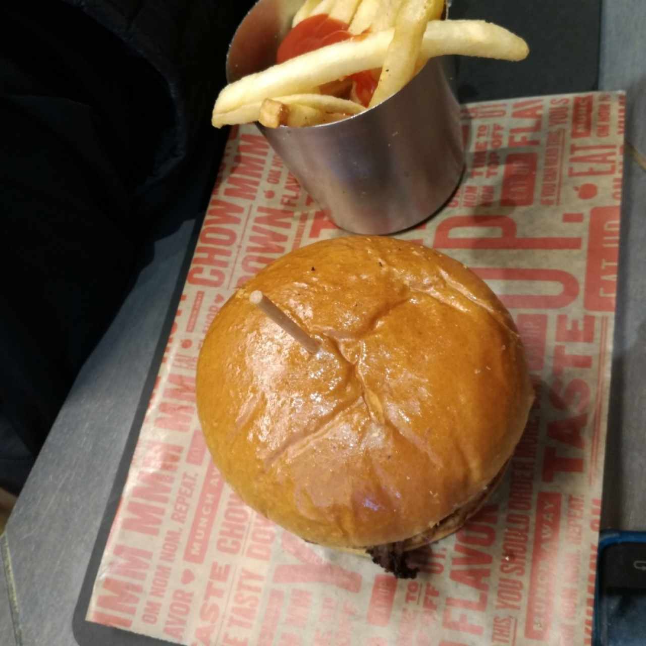 burboun blue burger