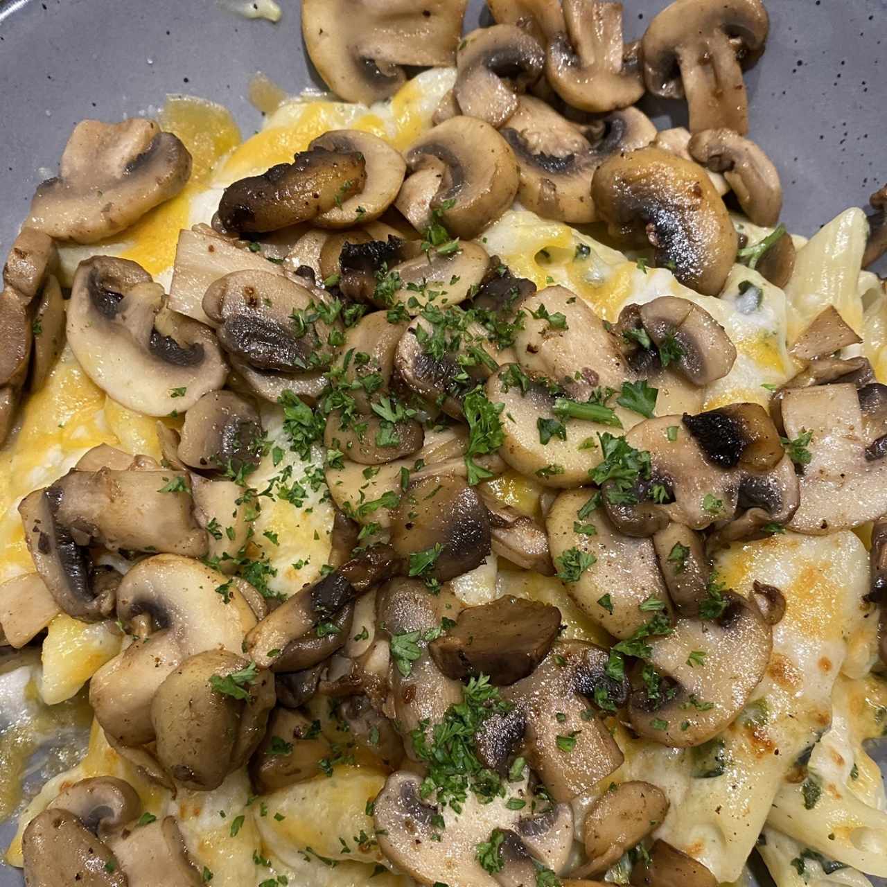 Grilled Chicken & Spinach Alfredo Bowl