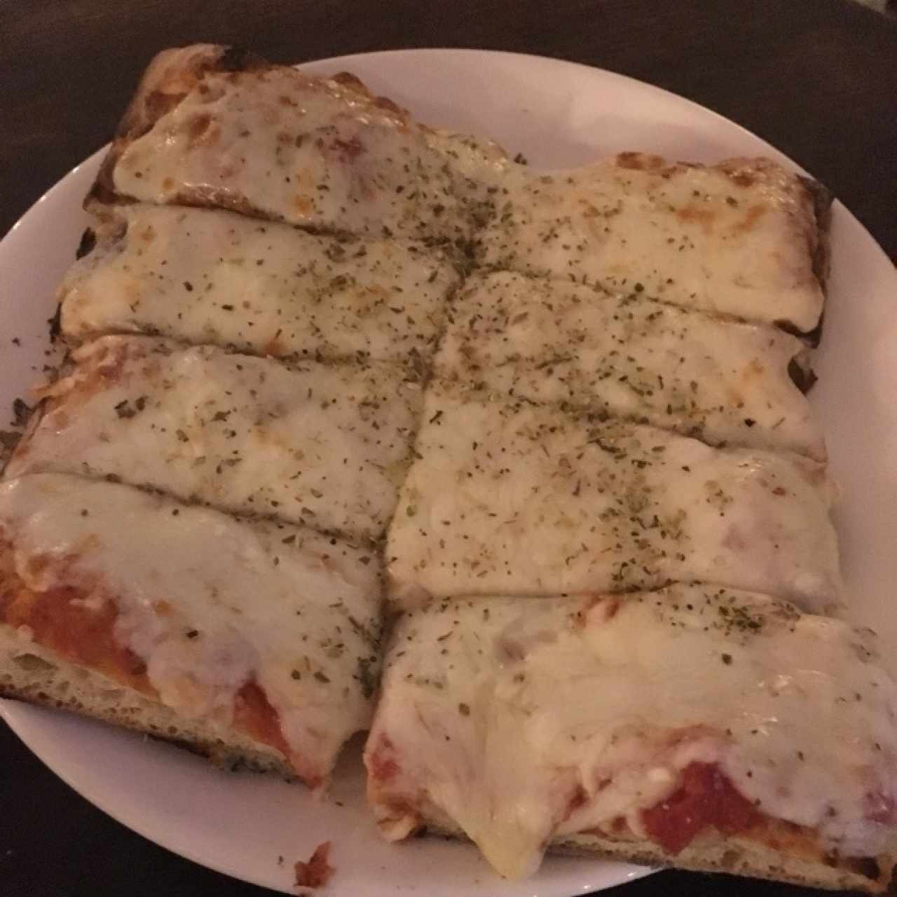 pizza de mozarella