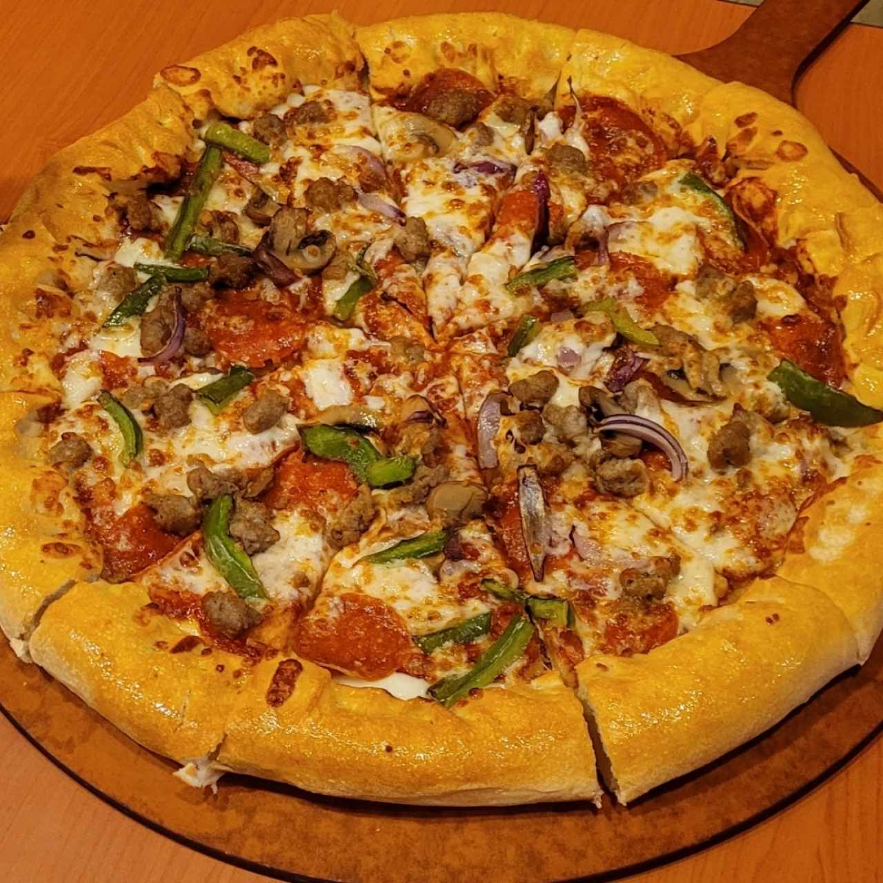Pizza Hut Cheese Fam. +7 Alitas + Papas + 1.5 Lit.