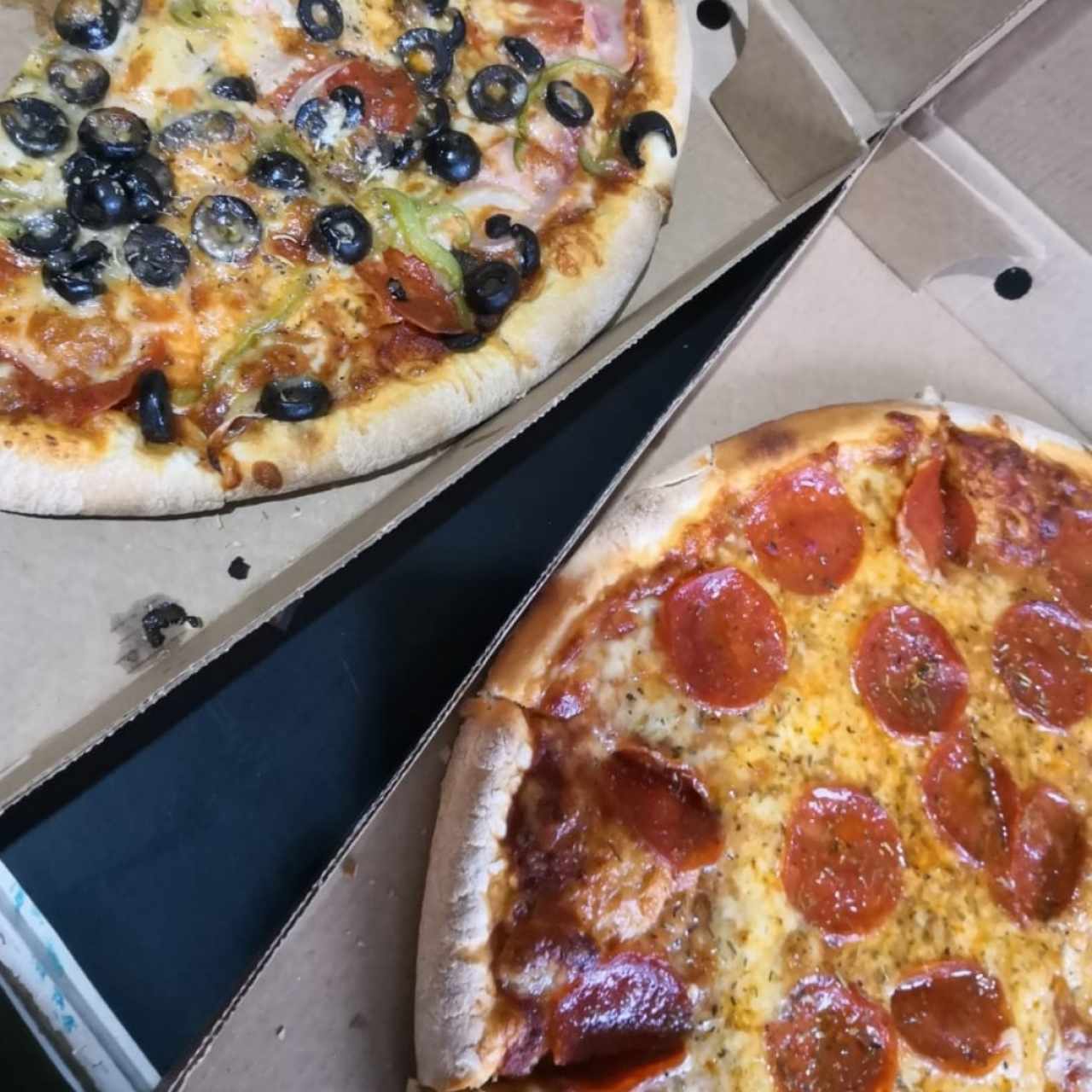 pizza 🍕 de combinación y peperonni