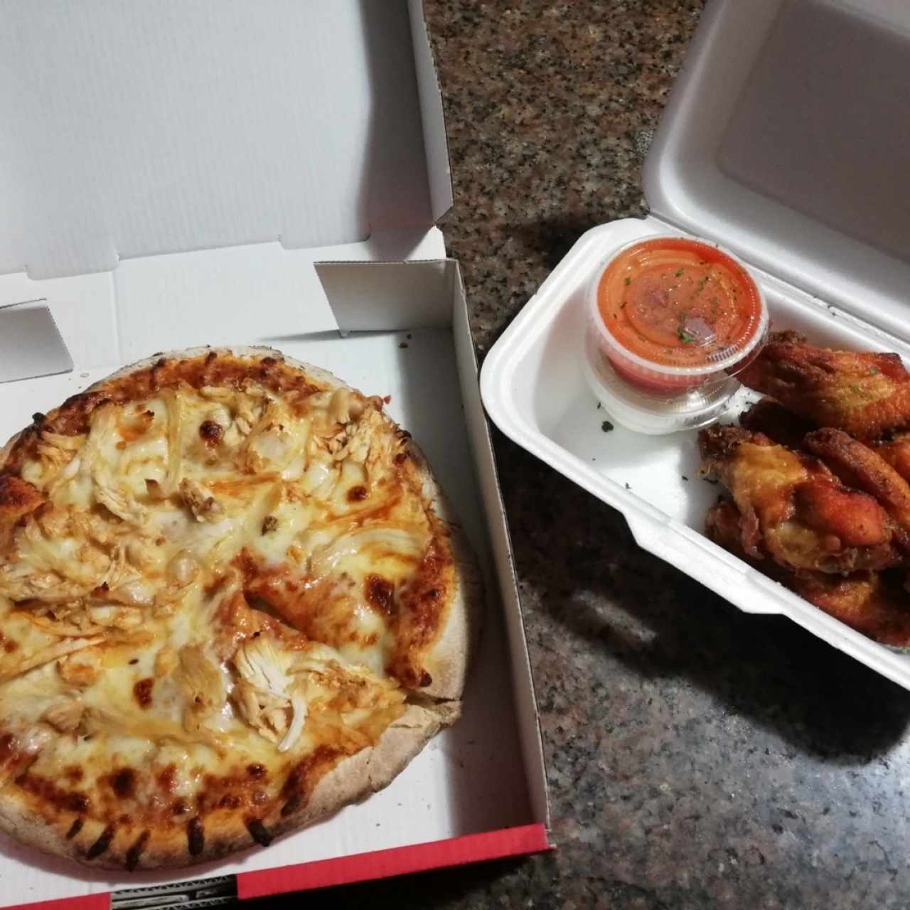 pizza personal y wings