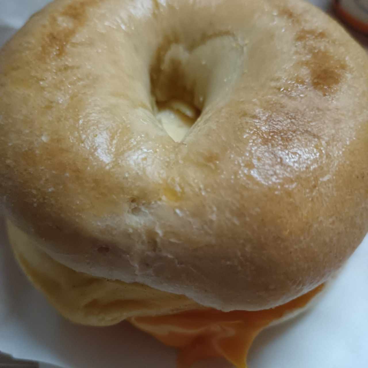 PASTELERÍA SALADA - Bagel de Huevo