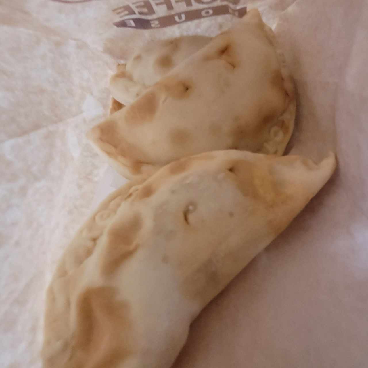 PASTELERÍA SALADA - Empanada de Pollo