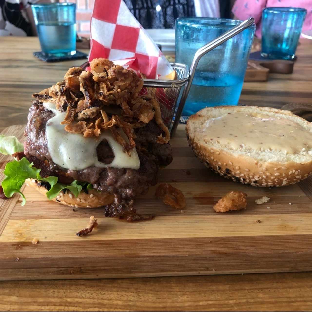 Motzo Burger