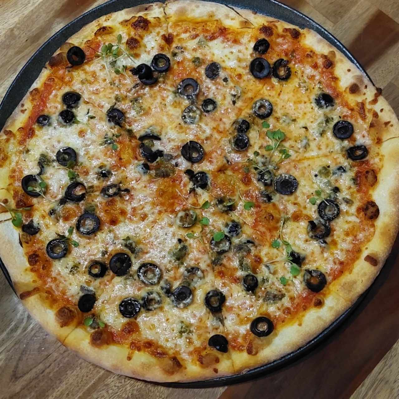 Pizza Napoletana - Puttanesca