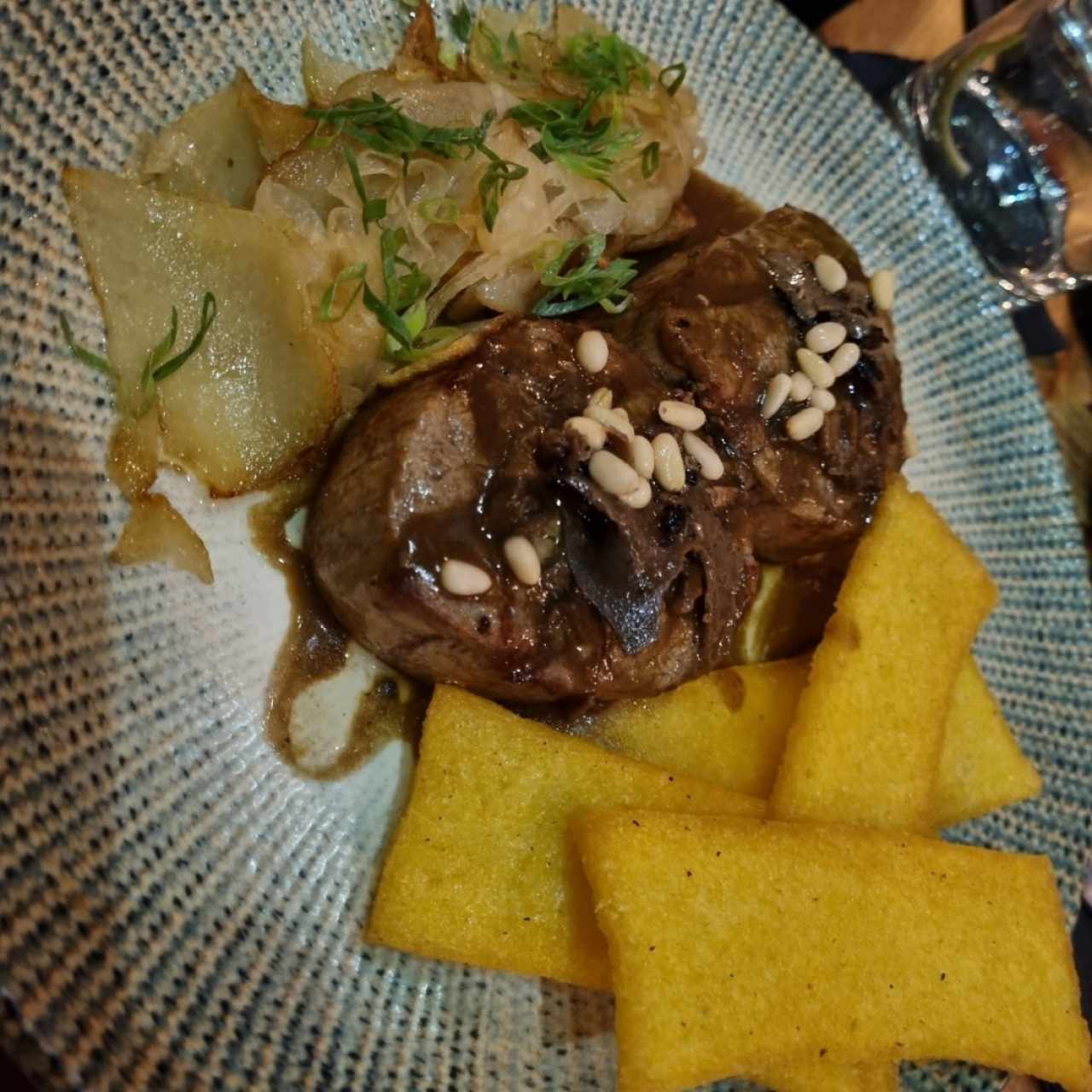 Filetto di Manzo al Boletus ,Tartufo E pinoli