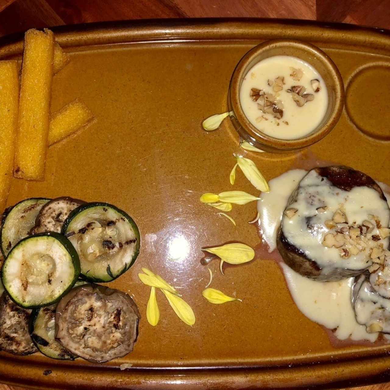 filete con salsa de gorgonzola