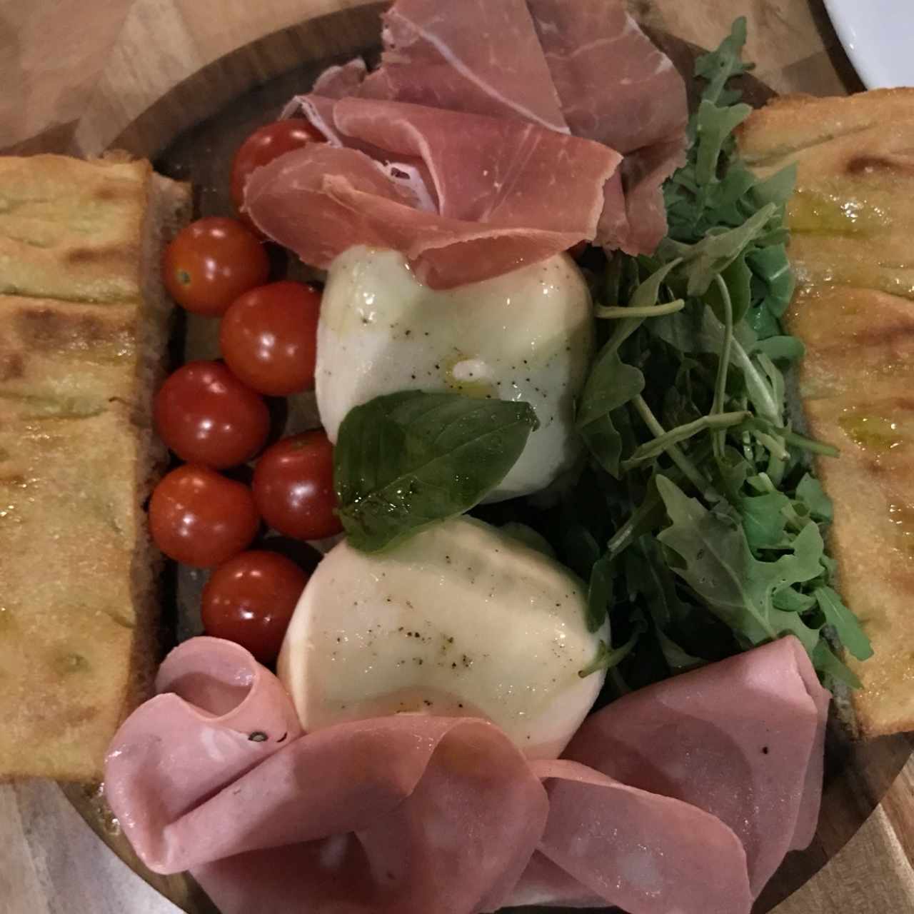 Burrata Deluxe