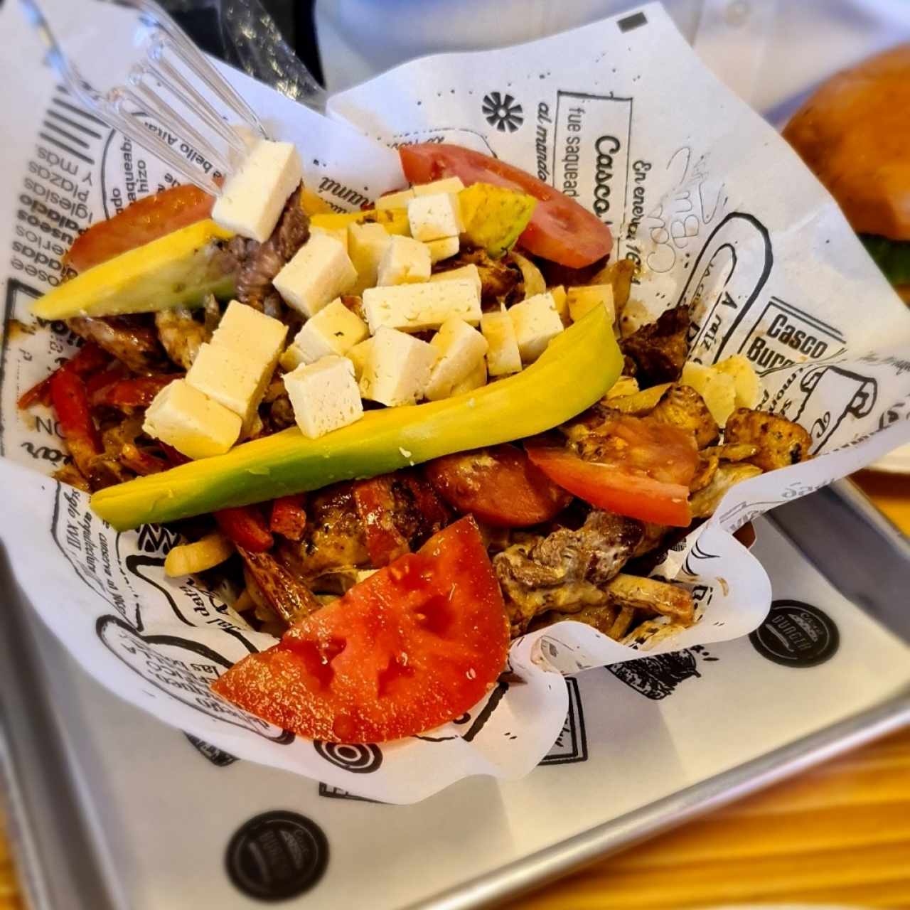 Platos Especiales - Picada Casco Burger