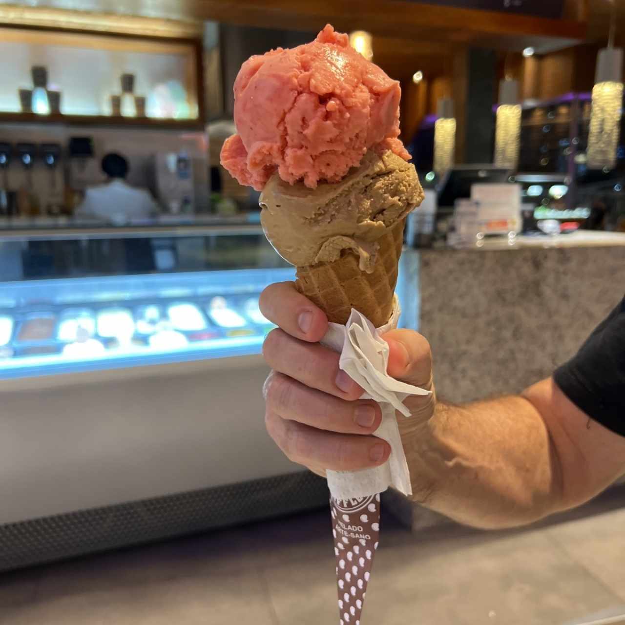 Helado fresas y coffee toffee