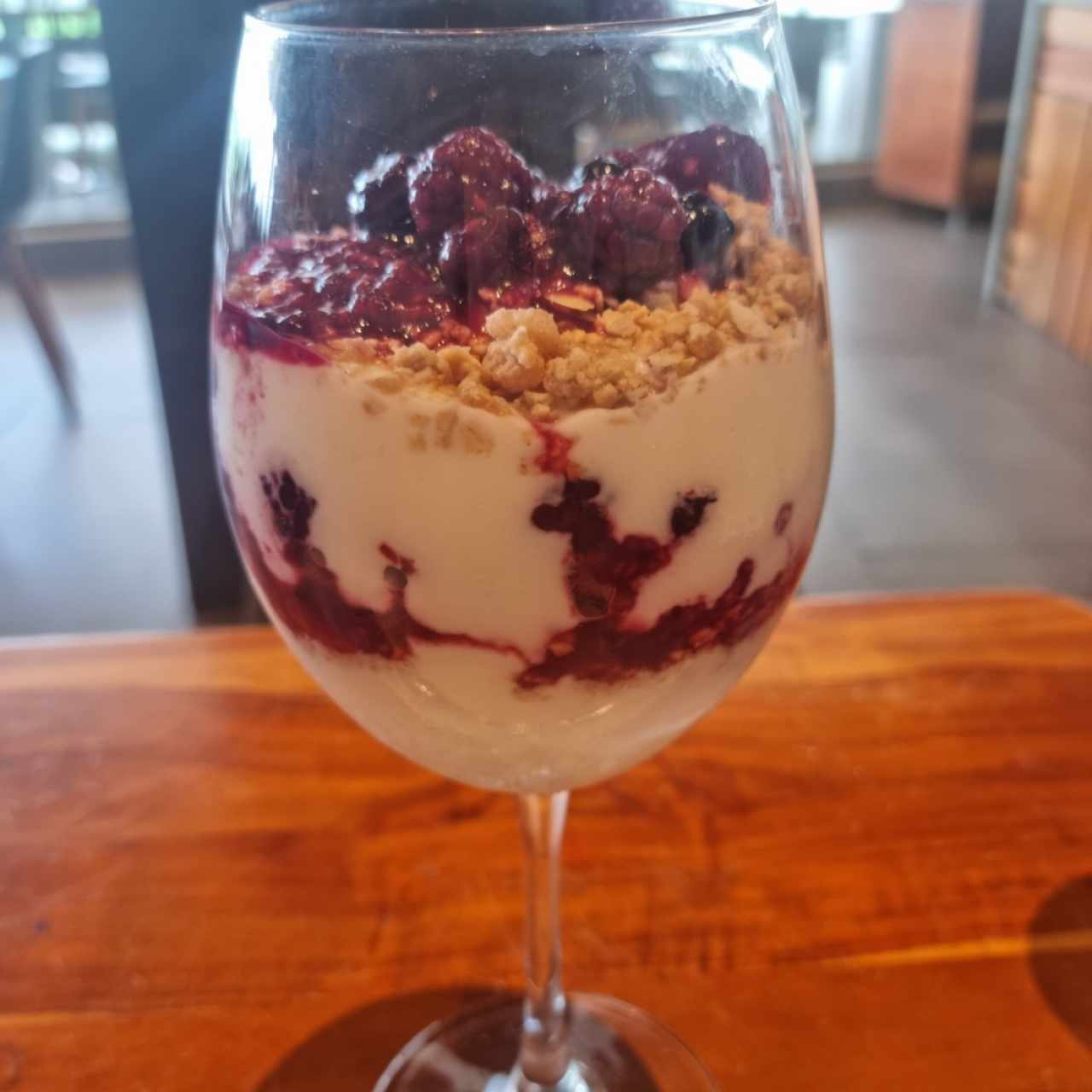 parfait de frutos rojos