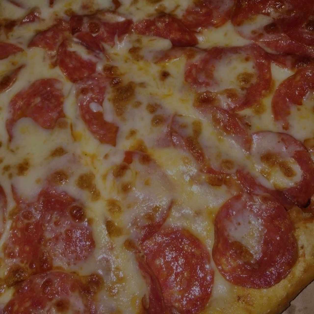 Pizzas Tardicionales - Pepperoni Especial