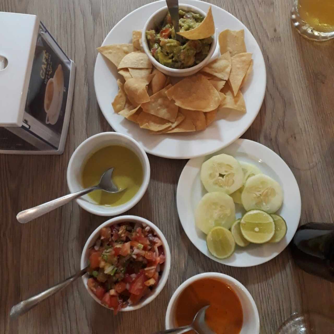 Tortillitas con Guacamole