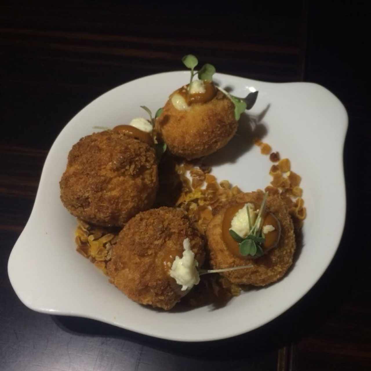 croquetas de maíz dulce y feta 