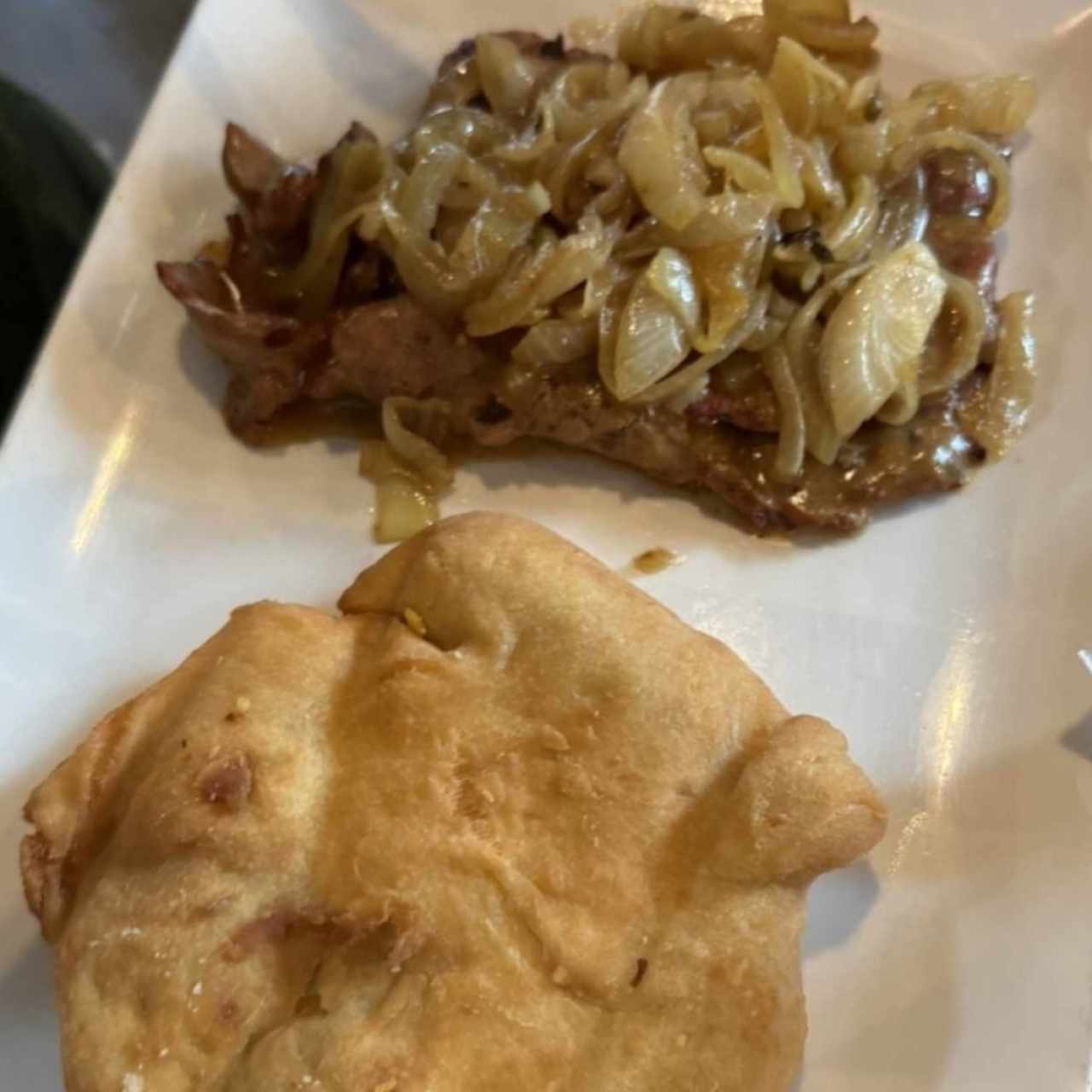 Bistec Encebollado