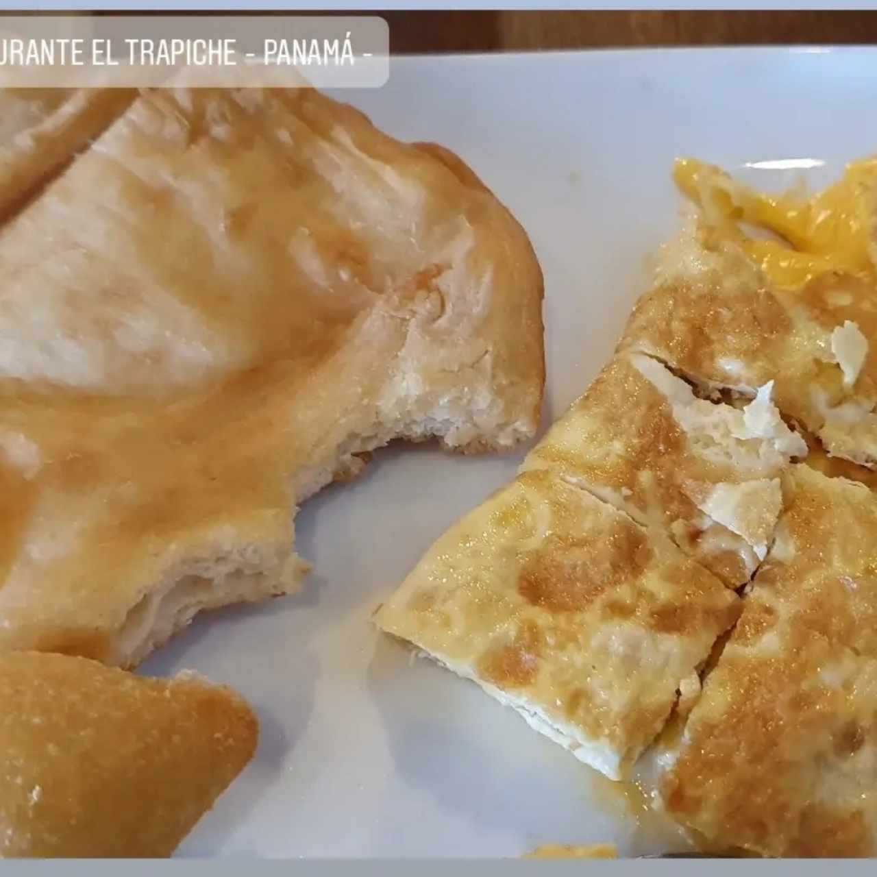 omelet queso + hojaldre + carimañola