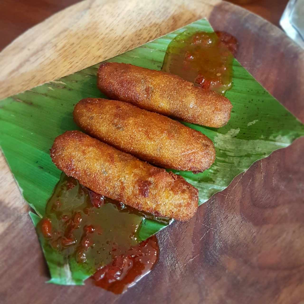 croquetas de chorizo tableño