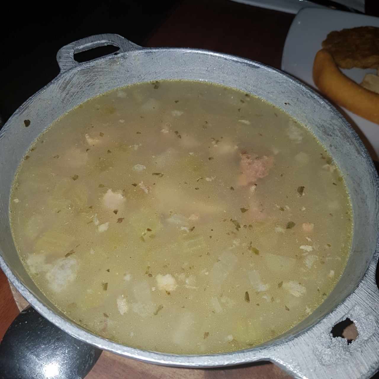 Sancocho en leña e nance