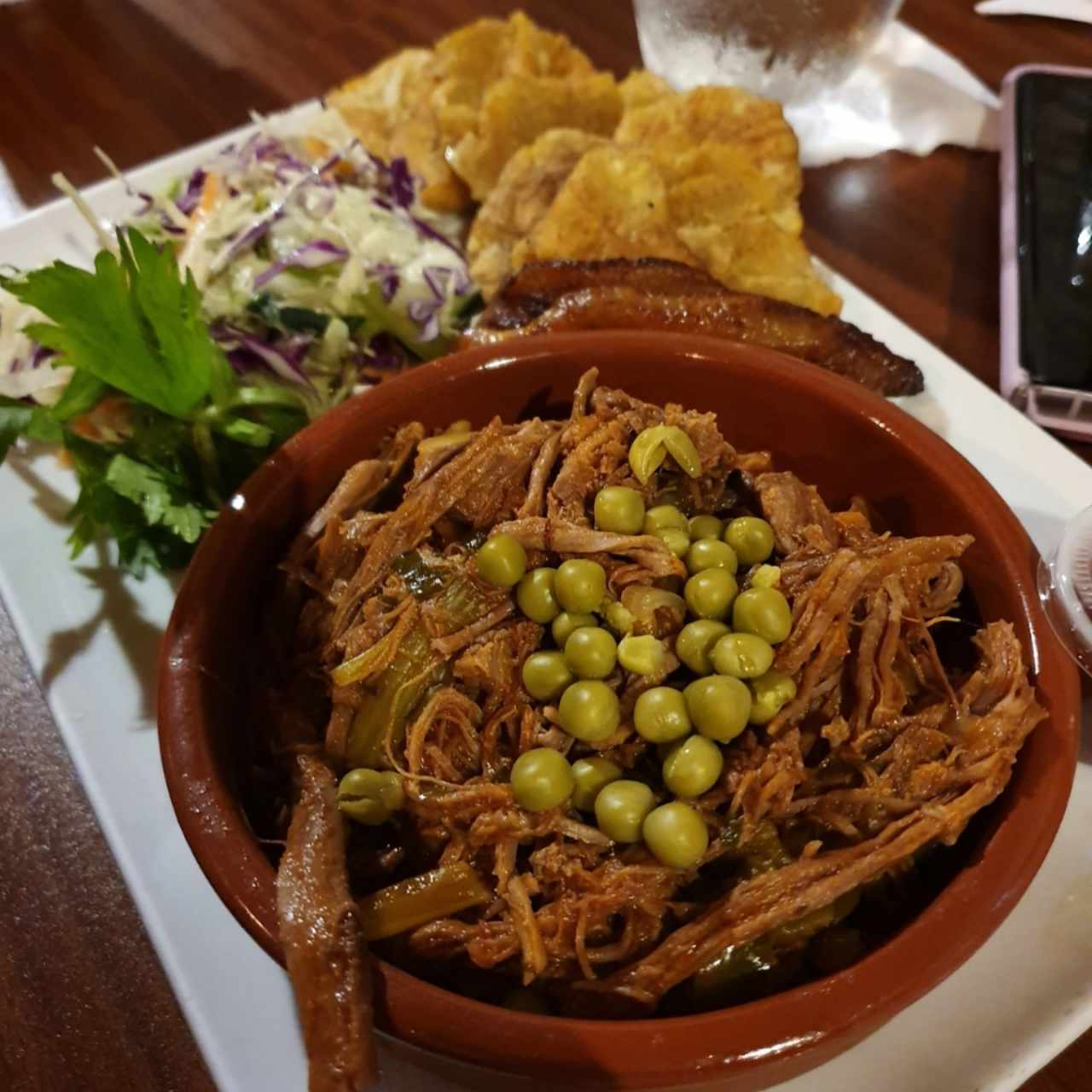 patacon con ropa vieja