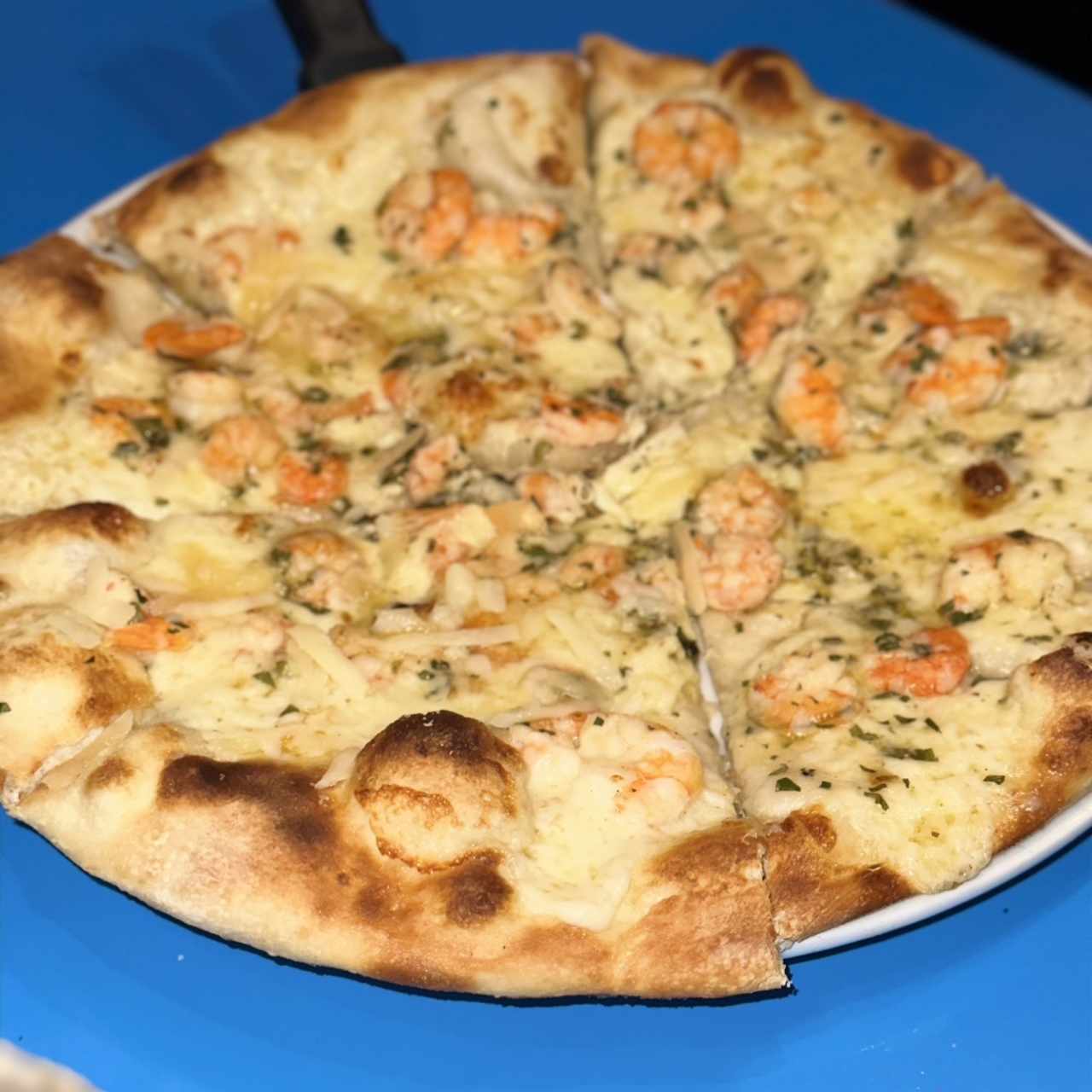 Pizza de Camarones a la Parmesana