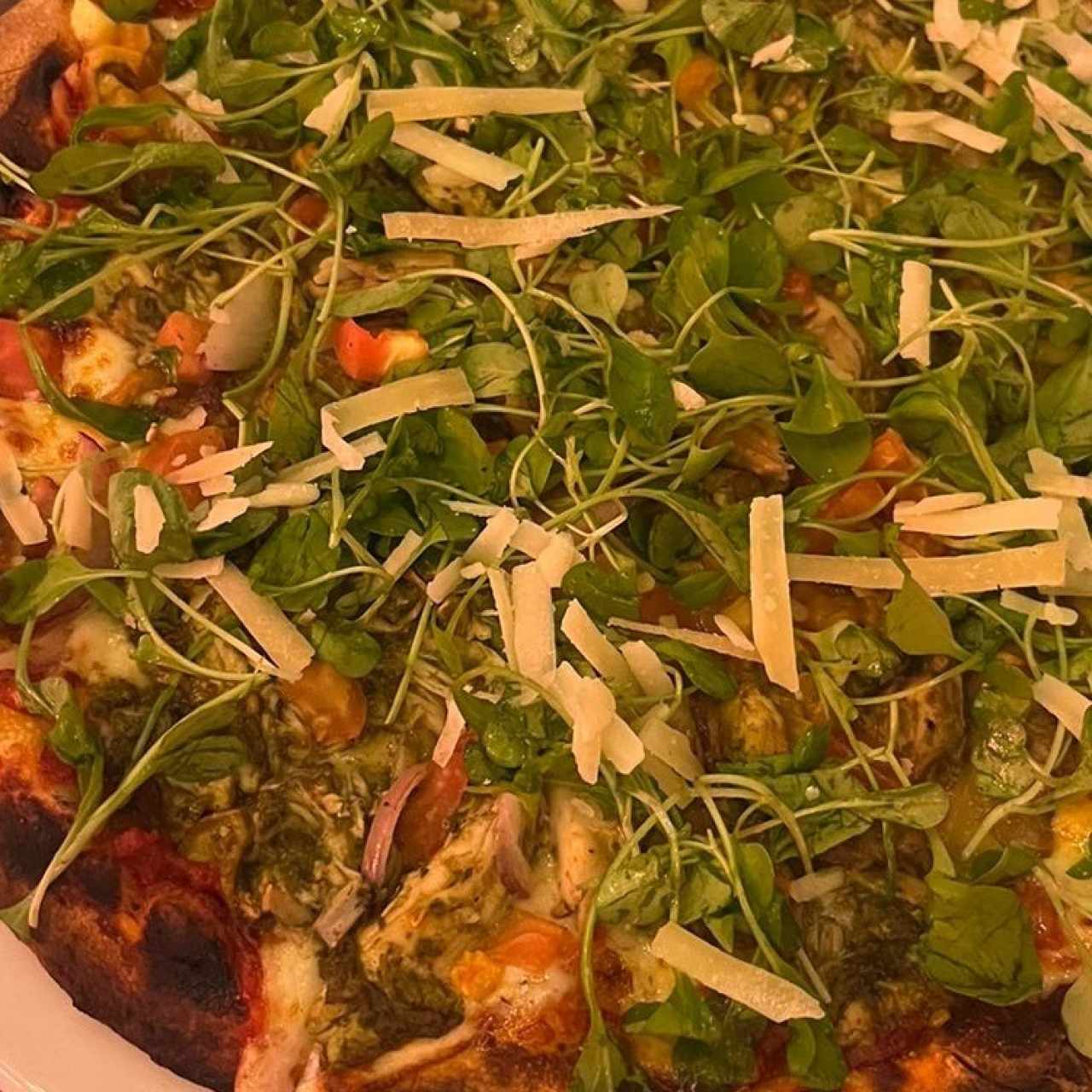 Lo Nuevo - Pizza pollo pesto