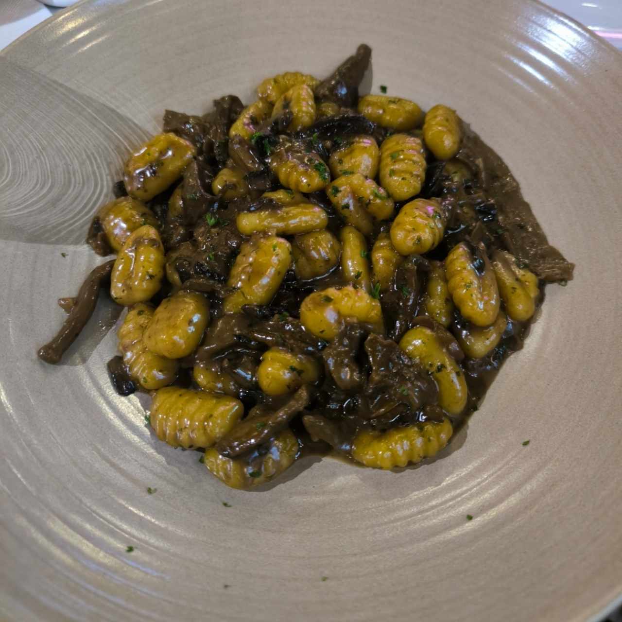 Gnocchi Salsiccia e Funghi