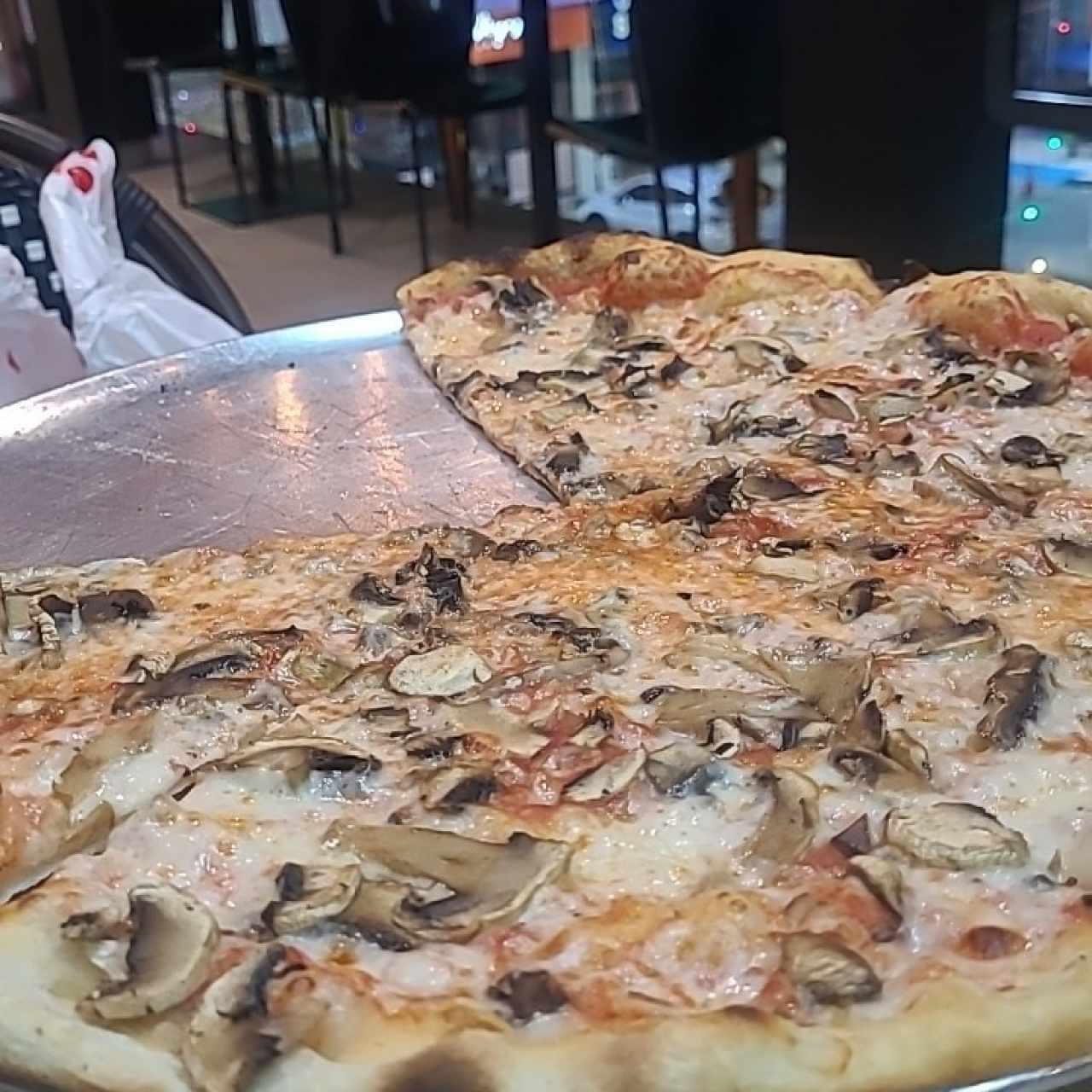 Pizza - Prosciutto E Funghi