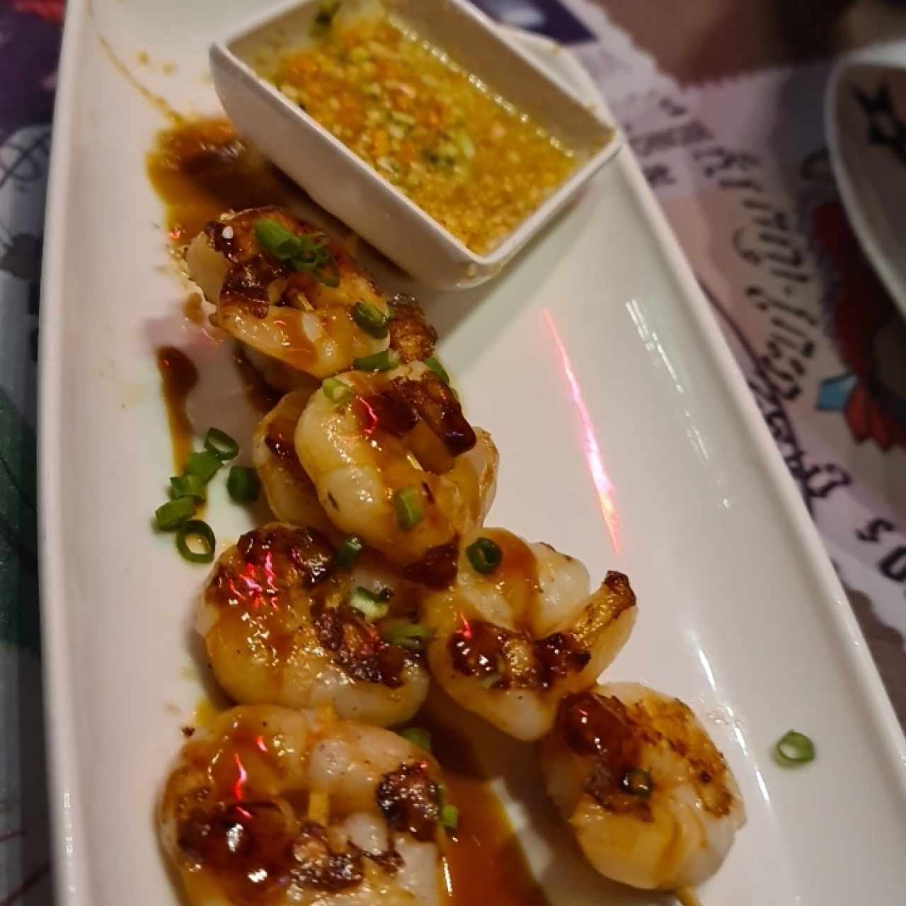 Tentadoras Entradas - Satay de Camarón