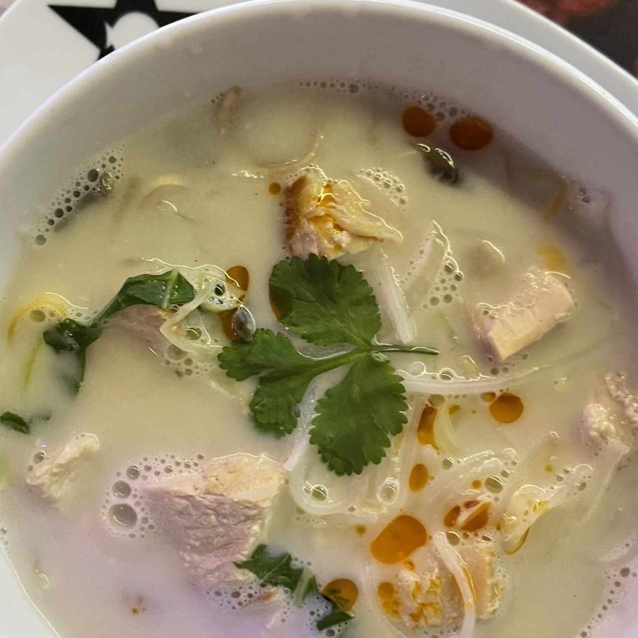 Sagradas Sopas - Tom Kha Gai