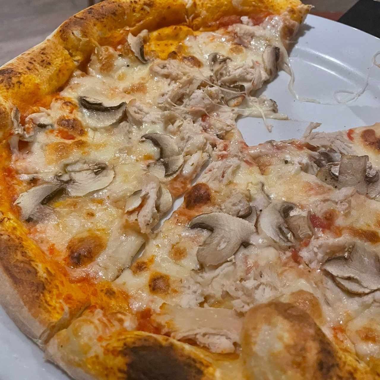 Pizzas - Pollo con Champiñones