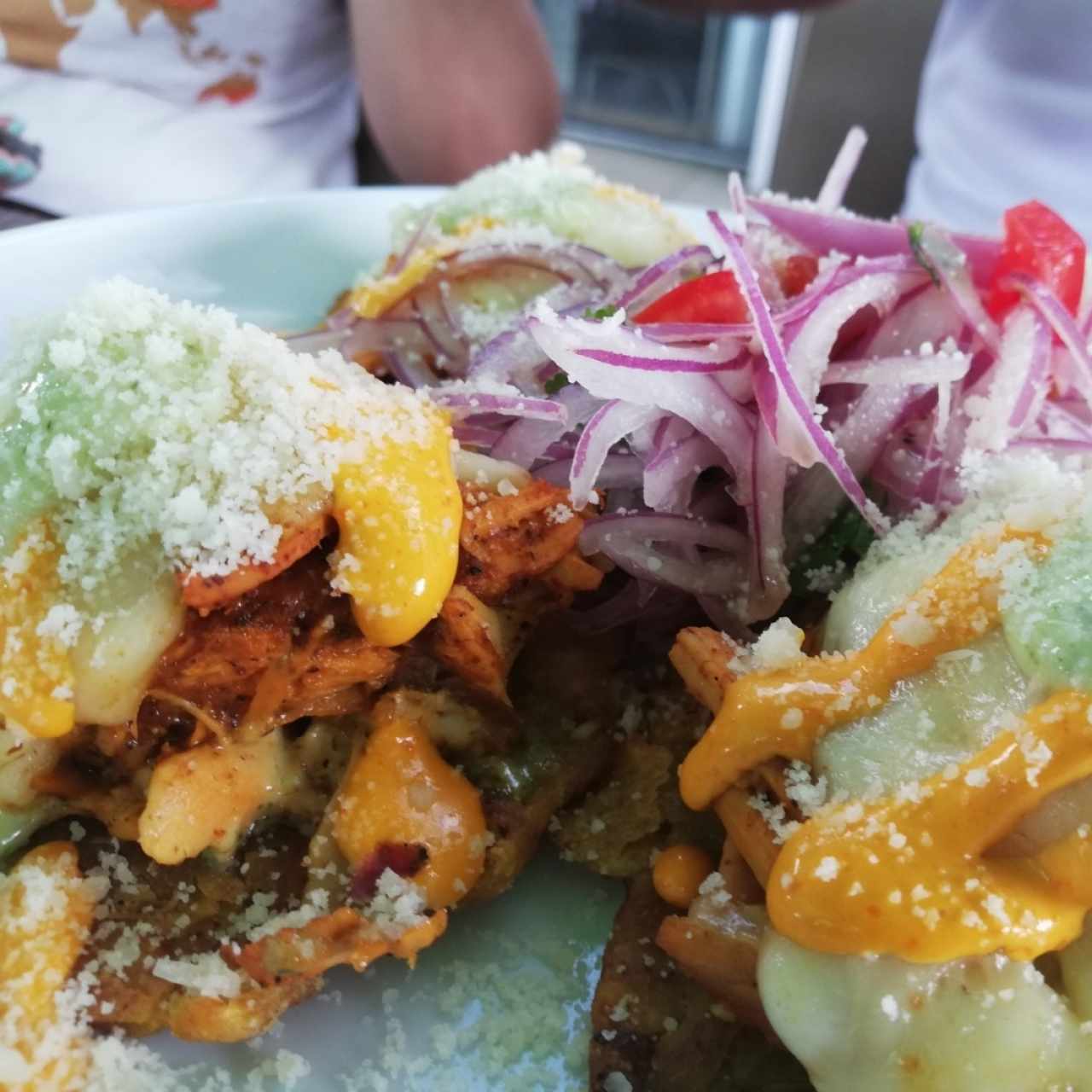 patacones con pollo