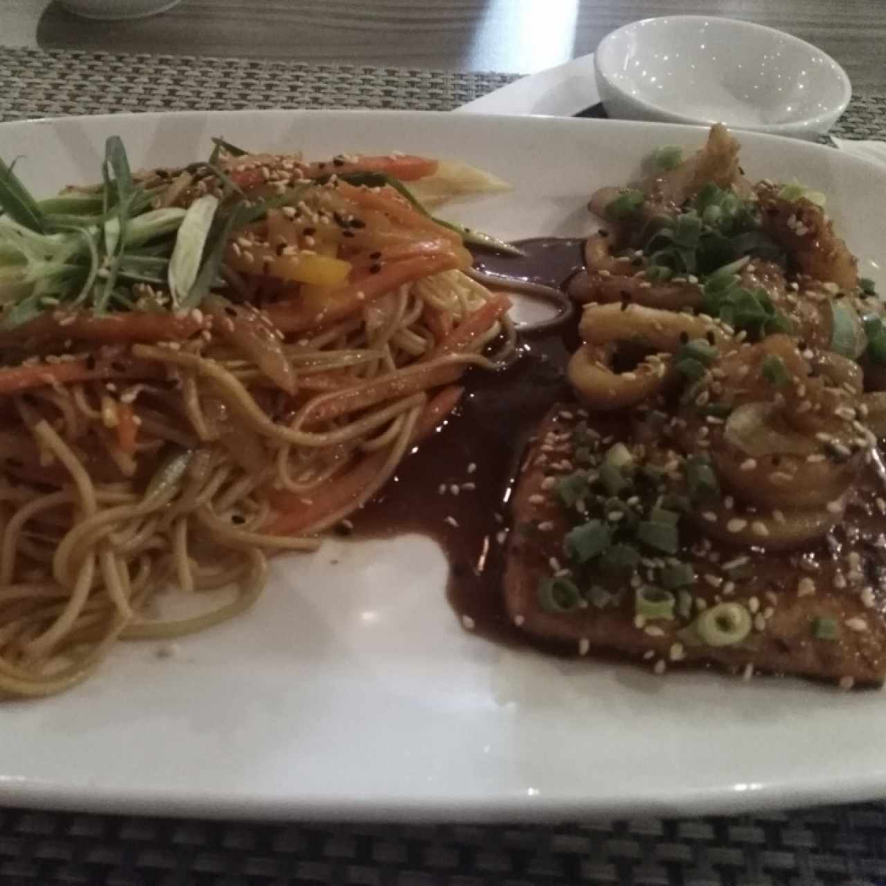 Teppanyaki de Marisco (Salmón, camarones...)