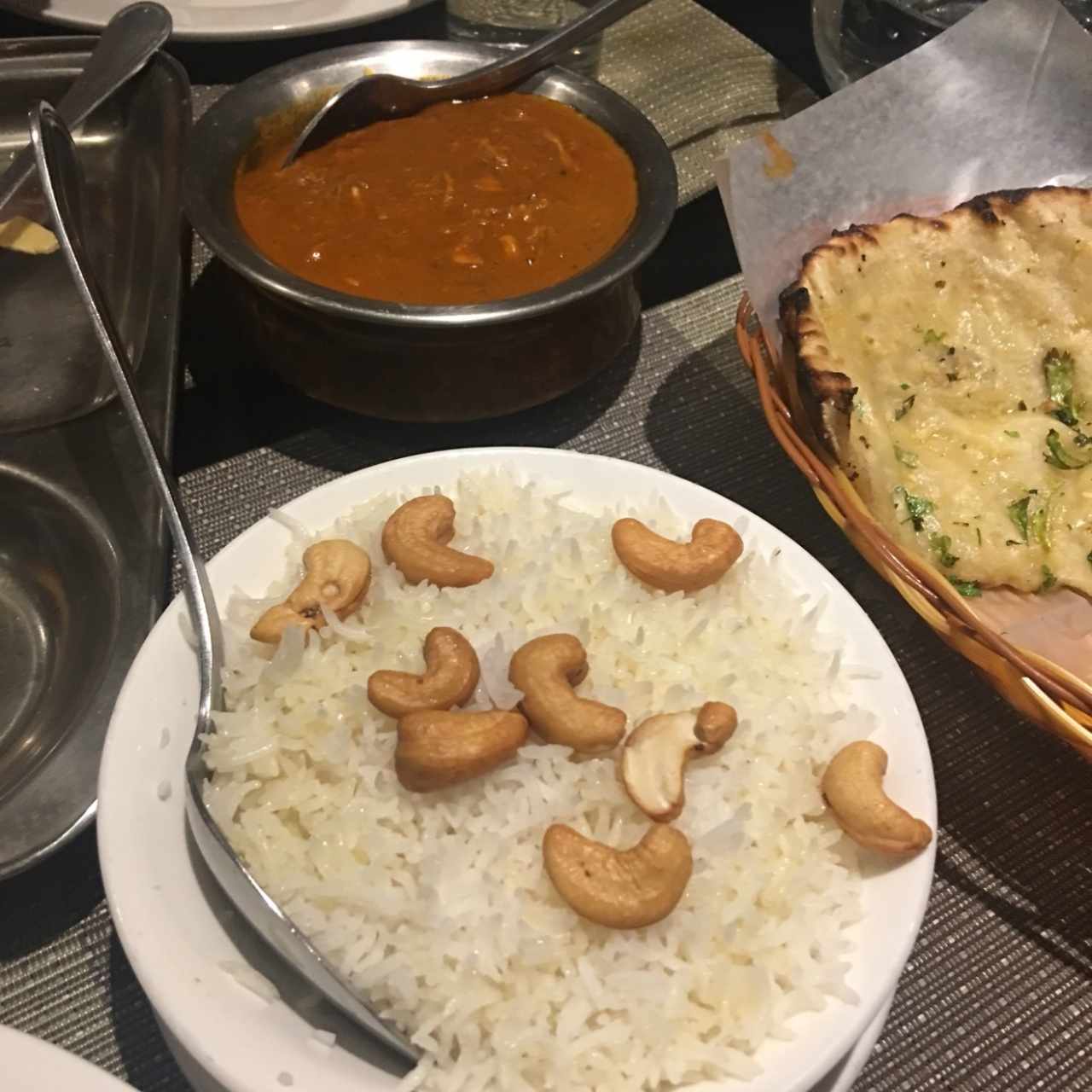 curry de pollo y arroz basmati
