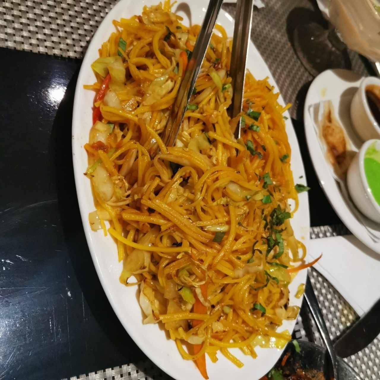 Vegetable Hakka Noodle / Fideos Hakka de Vegetales