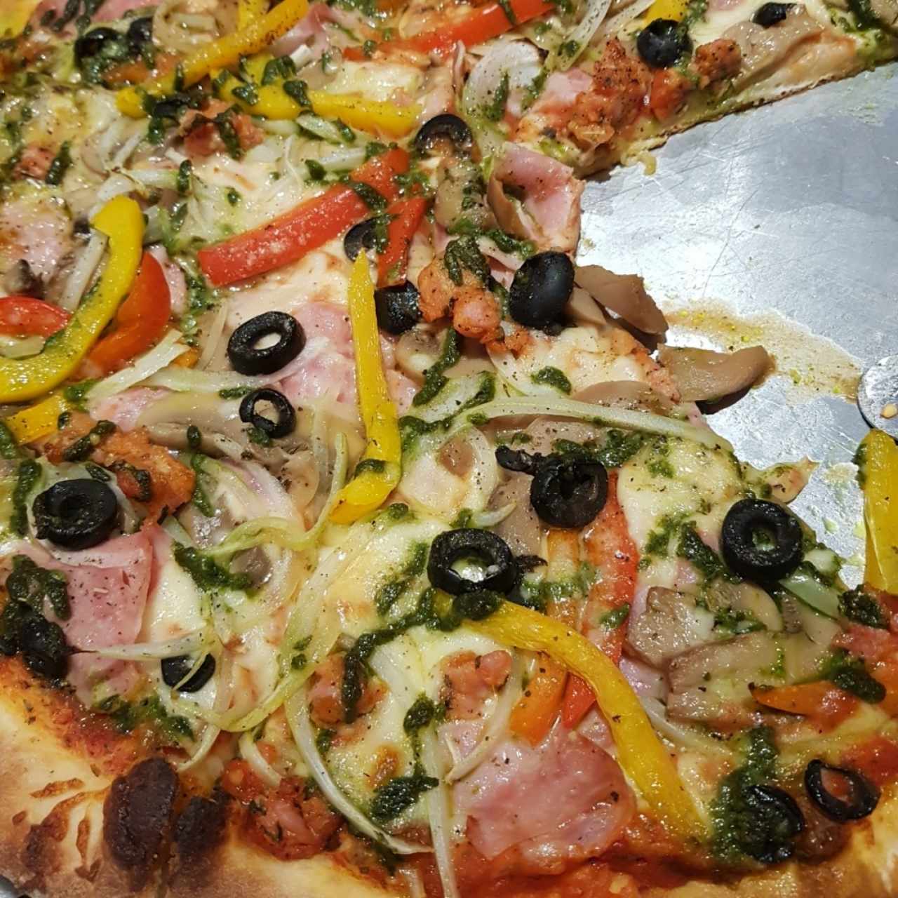 Pizza Caprichosa